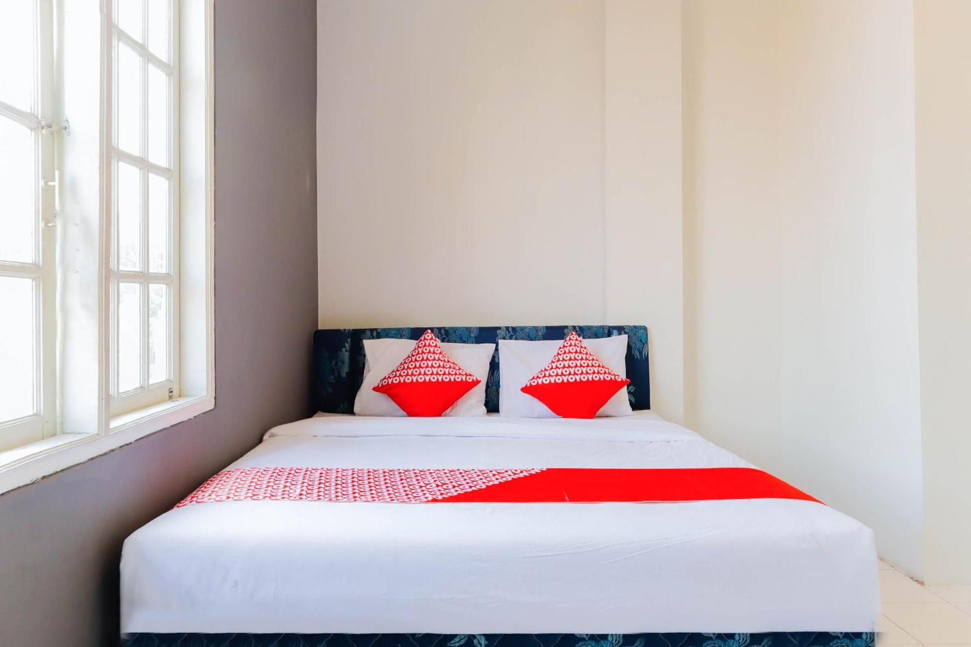 Oyo 1111 Pasar Baru Inn Джакарта Екстер'єр фото