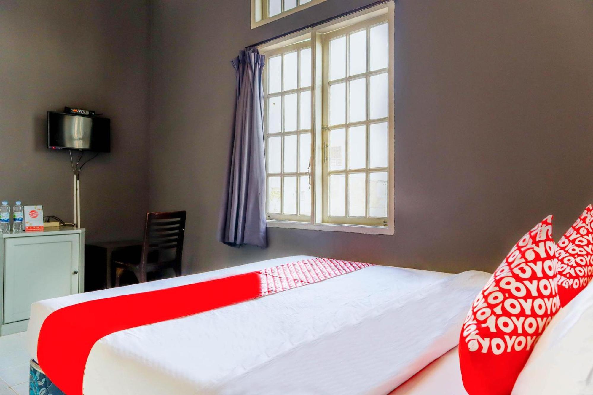 Oyo 1111 Pasar Baru Inn Джакарта Екстер'єр фото