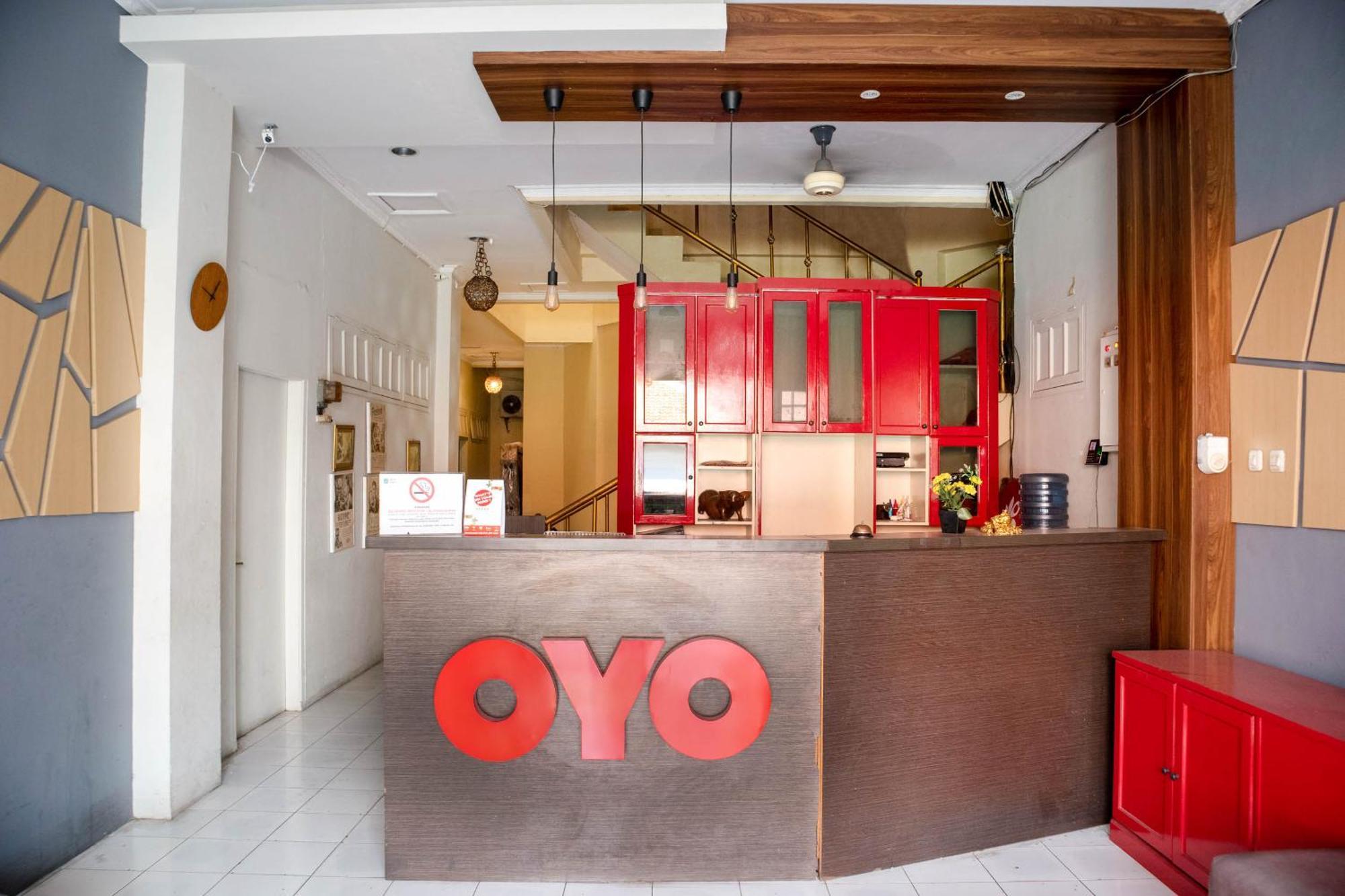 Oyo 1111 Pasar Baru Inn Джакарта Екстер'єр фото